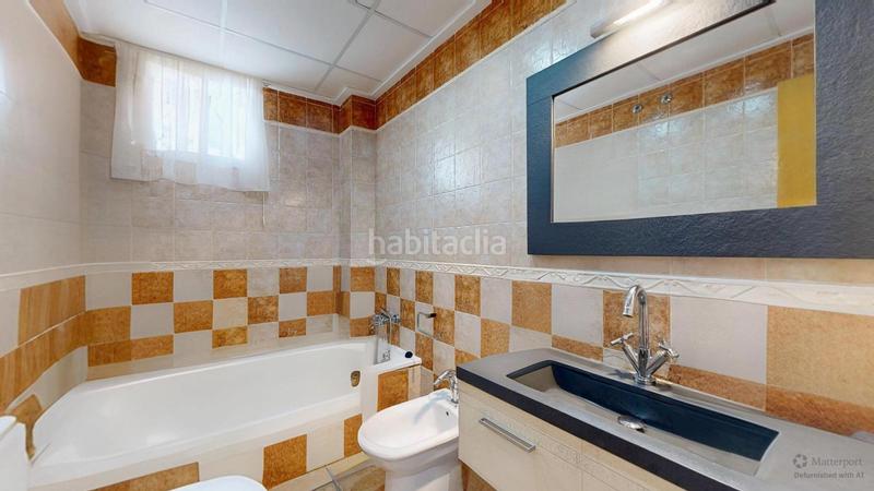 Foto 13d7d132-1046-494c-a498-496fc516c4c8. Chalet quieres un adosado a 30 mts de la playa ...? en Cullera
