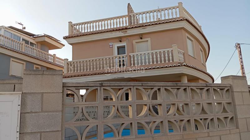 Foto 8aa5aee1-560e-4434-88c3-452656b4ad02. Chalet quieres un adosado a 30 mts de la playa ...? en Cullera