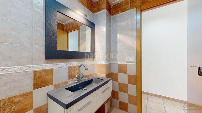 Foto ddb6c48a-7790-4841-bca6-352759a2e629. Chalet quieres un adosado a 30 mts de la playa ...? en Cullera