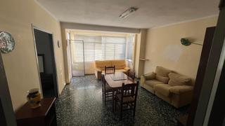 Apartament a Chóvar. !!! piso en chovar con muchas posibilidades !!!!
