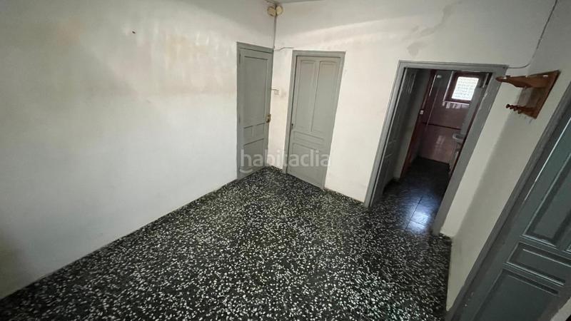 Foto c76e2990-afac-47c1-b3e8-f501fffbe30a. Apartamento !!! piso en chovar con muchas posibilidades !!!! en Chóvar
