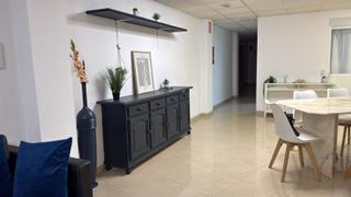 Oficina a Quart de Poblet. Entreplanta totalmente reformada próxima a valencia