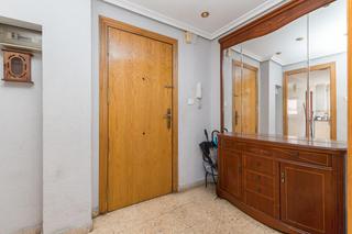 Appartement à Barrio Benicalap. Vivienda en  zona avenida ecuador  benicalap