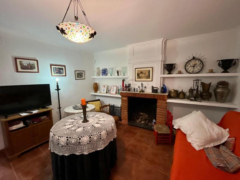 Foto ad1cce0d-a4e8-47f4-b3f9-1c11c292e568. Maison dans Alberic