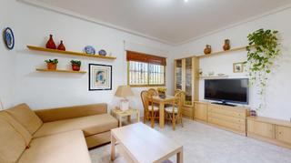Casa a Urbanizaciones. Chalet en venta liria