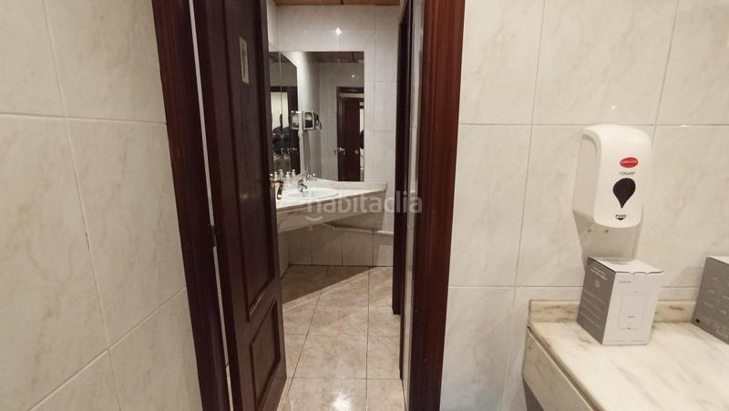 Foto 1e55e295-a2c9-4d77-ac85-c86cb082c511. Pas-de-porte local commercial dans Ciutat Jardí Valencia