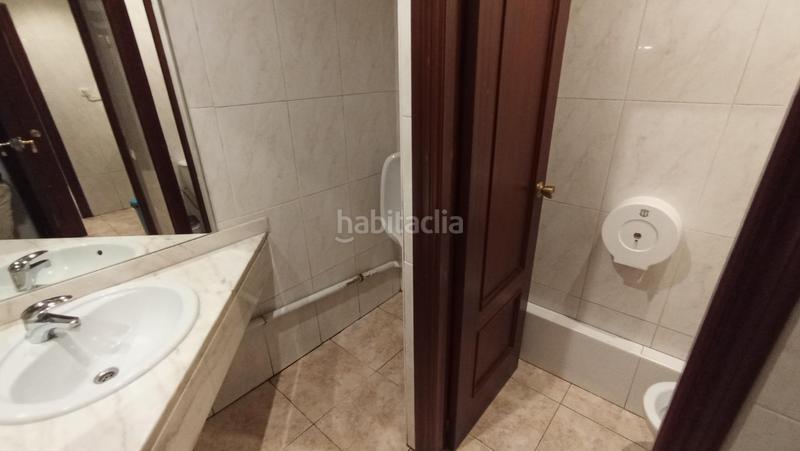 Foto 2c07fe01-8c14-4853-9f16-82e92464bf40. Pas-de-porte local commercial dans Ciutat Jardí Valencia