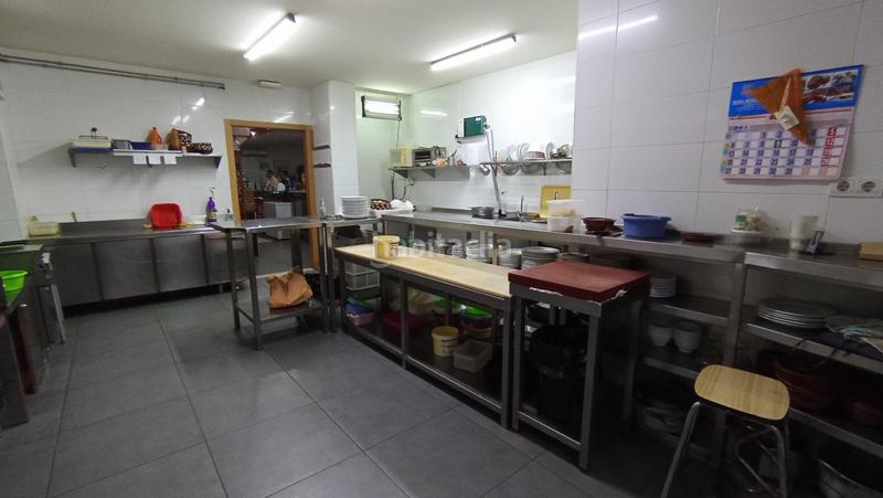 Foto 122d254a-ee2f-45ec-b54e-446d49209a58. Traspaso local comercial gran barrestaurante con terraza una joya hostelera en Valencia