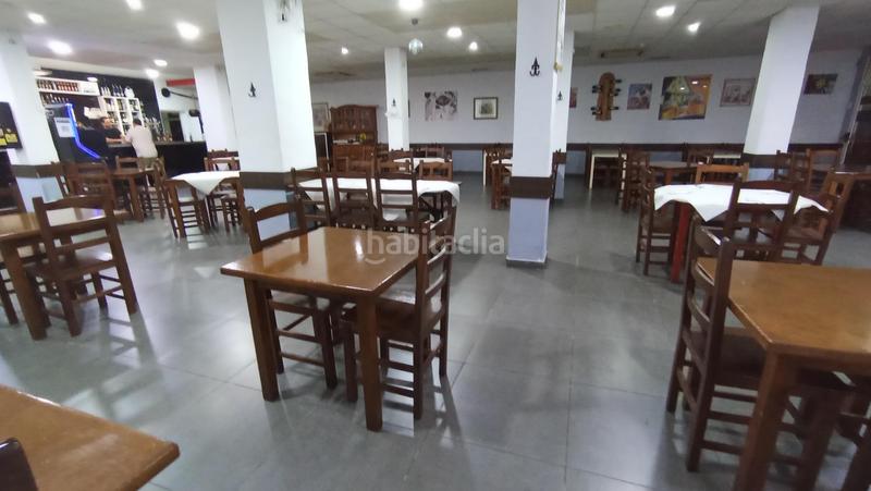 Foto 81979af8-68ac-4d30-8b6b-04c97a395101. Traspaso local comercial gran barrestaurante con terraza una joya hostelera en Valencia