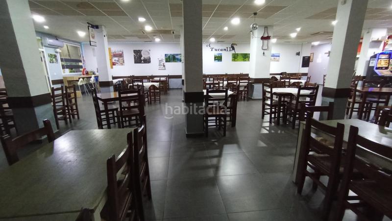 Foto a757c40d-44bf-4e3e-9a48-17f8488b86c8. Traspaso local comercial gran barrestaurante con terraza una joya hostelera en Valencia