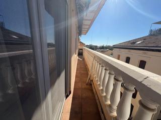 Appartement à Casas Verdes - Ermita. Piso amplio y luminoso en godella