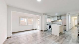 Appartement à Zona Avenida al Vedat. Espectacular piso reformado en el centro de torrent