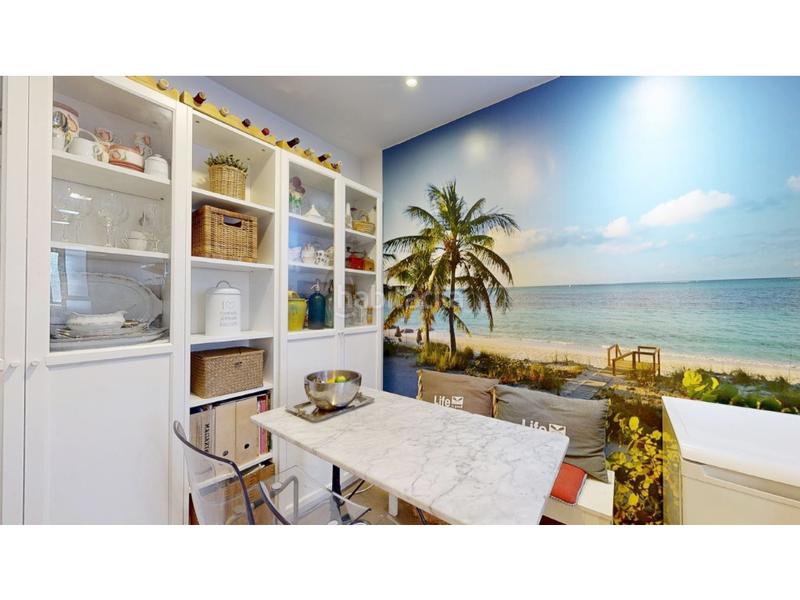 Foto 1ea3a964-1142-402e-a6ae-60326c6c7382. Piso vivienda esquinera exterior en blasco ibañez en Valencia