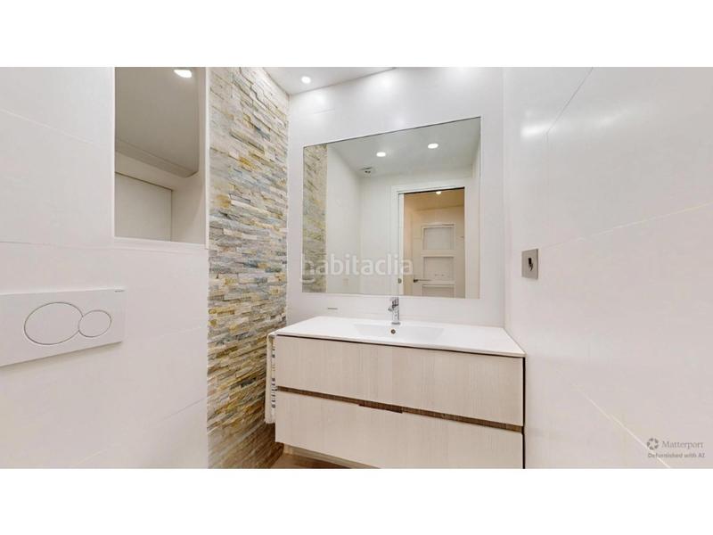 Foto abcff12a-6692-4ec9-8efa-eac6004911fa. Piso vivienda esquinera exterior en blasco ibañez en Valencia