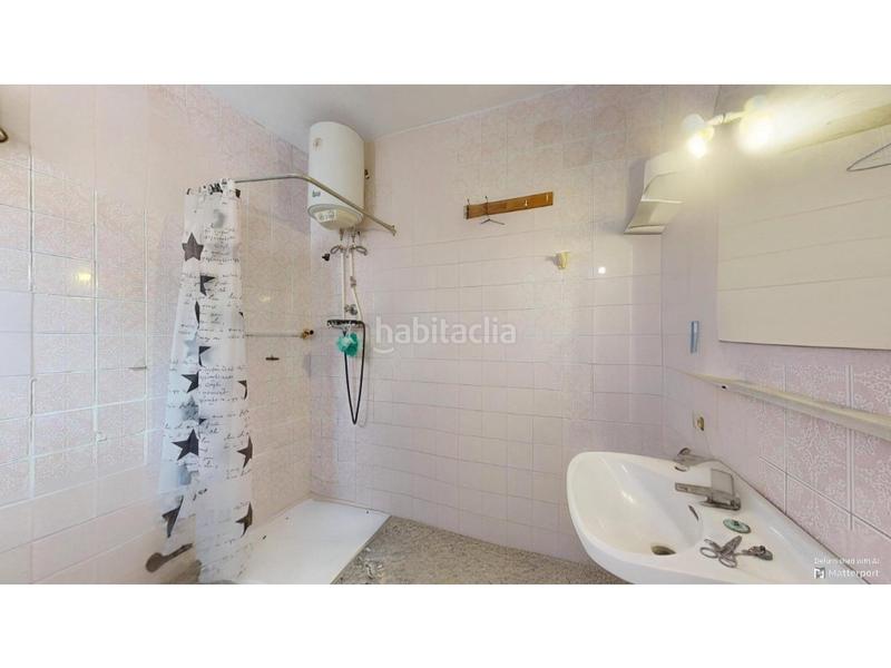 Foto ce7739b3-44b3-44de-825c-c08234bf026a. Casa a Novetlè