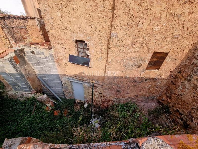 Foto 4389dee7-6b26-4cfd-ab5c-ae5e9e31e541. Casa  de pueblo para reformar en Castellnovo