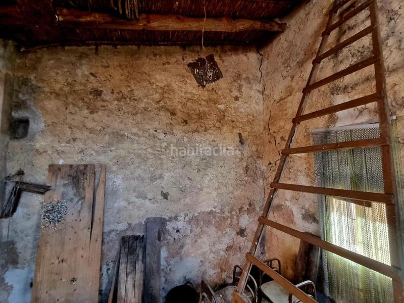 Foto 510b46c0-7daf-490d-bffa-c71b155d9f2f. Casa  de pueblo para reformar en Castellnovo