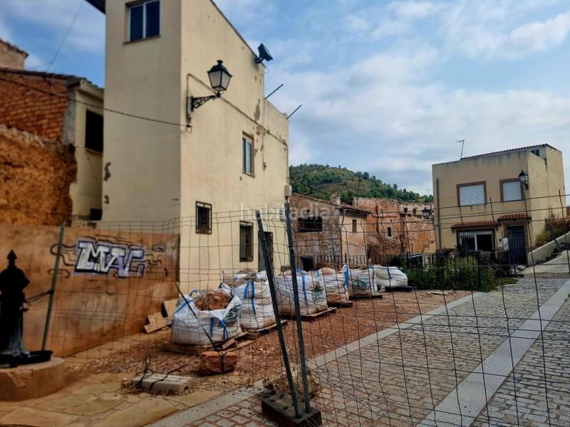 Foto c5f467a5-4ab2-4dda-8d06-bcadaf9900f6. Casa  de pueblo para reformar en Castellnovo