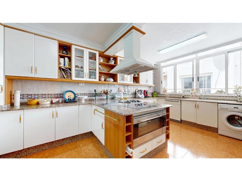 Foto 0e509800-f5f1-4dd2-92ad-9337911cf6bc. Casa amb calefacció aparcament a Segorbe