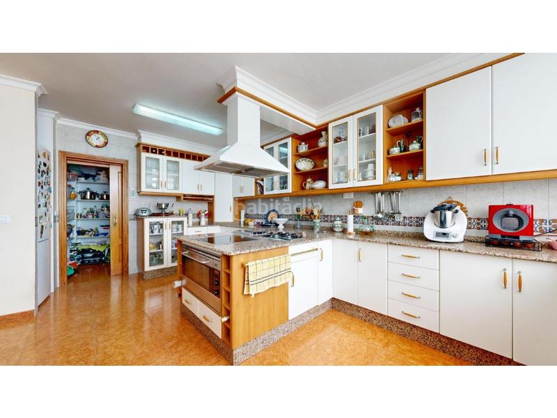 Foto 3fa82363-65a2-41d3-9ce5-119ade56e343. Casa amb calefacció aparcament a Segorbe