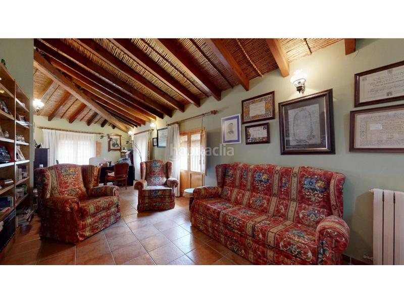 Foto c32b6624-5124-429e-a3e7-10944454a32e. Casa amb calefacció aparcament a Segorbe