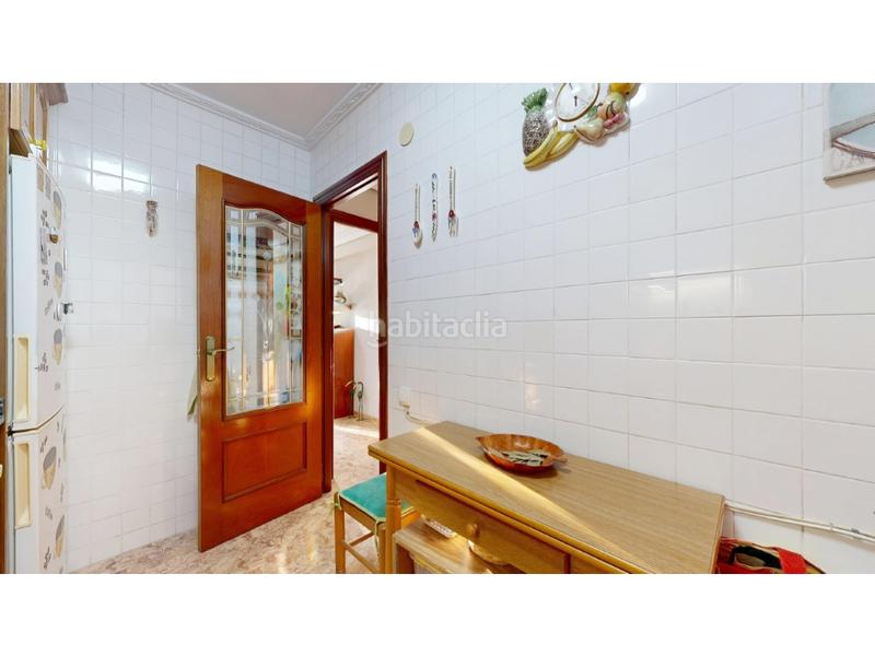 Foto 0d6e6cb0-22c7-4637-a3ec-bb5fc5de1b40. Appartamento in Barrio Benicalap Valencia