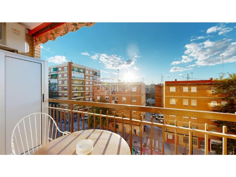 Foto 12665cc9-d1ff-4bd9-bcc5-1925dccebc2d. Appartamento in Barrio Benicalap Valencia