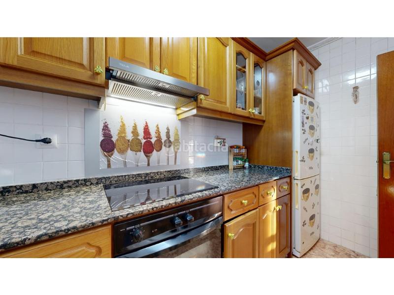 Foto 27de679e-4e90-40ff-b88b-c0b6fb461220. Appartamento in Barrio Benicalap Valencia