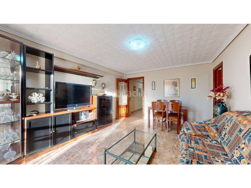 Foto ba0d786c-0cd0-465a-b731-faa64722215c. Appartamento in Barrio Benicalap Valencia