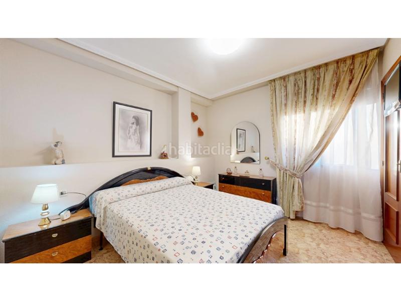Foto beaad713-34ac-4e95-8665-5572ed321da7. Appartamento in Barrio Benicalap Valencia