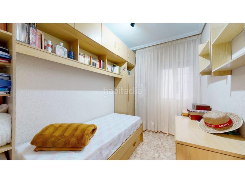 Foto e8f2c36d-d585-47a4-b892-567be4cf0c41. Appartamento in Barrio Benicalap Valencia