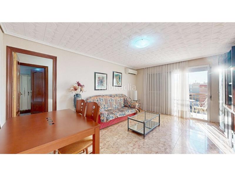 Foto ff991af3-4c03-4ff8-a1f2-2adf9f5c3e9b. Appartamento in Barrio Benicalap Valencia