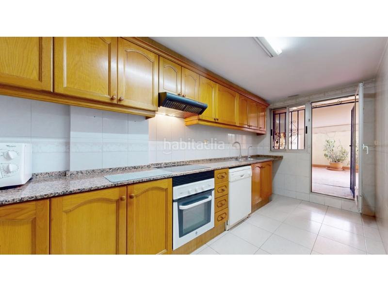 Foto 6cc6fcaf-1637-4bd2-8dfb-b9e16ab40f5b. Etagenwohnung mit parking in La Raïosa Valencia