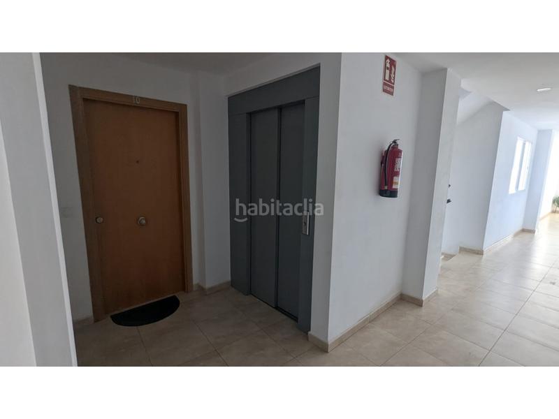 Foto 2be0db90-de2c-40dc-bcc0-e1477e44eb6a. Pis amb aparcament a Zona Calle Valencia Torrent