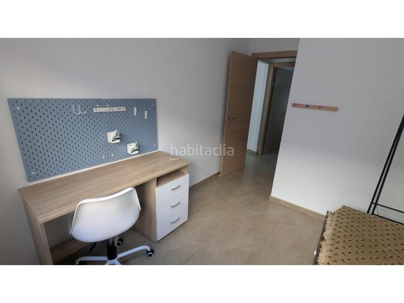 Foto 927a27e4-bfd0-4a8b-b678-57b6d8c29fca. Pis amb aparcament a Zona Calle Valencia Torrent