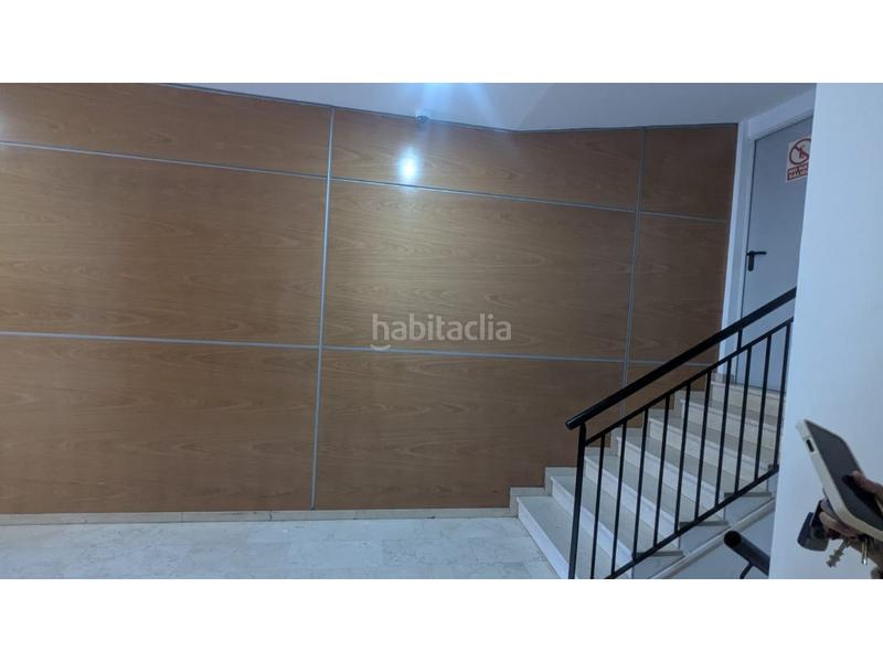 Foto c9306d07-6cb4-4655-9f1c-38c45a37f7f2. Pis amb aparcament a Zona Calle Valencia Torrent