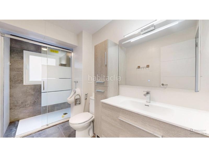 Foto 1c22ae43-4630-4e20-9af9-72a336735e3c. Pis a Zona Avenida al Vedat Torrent