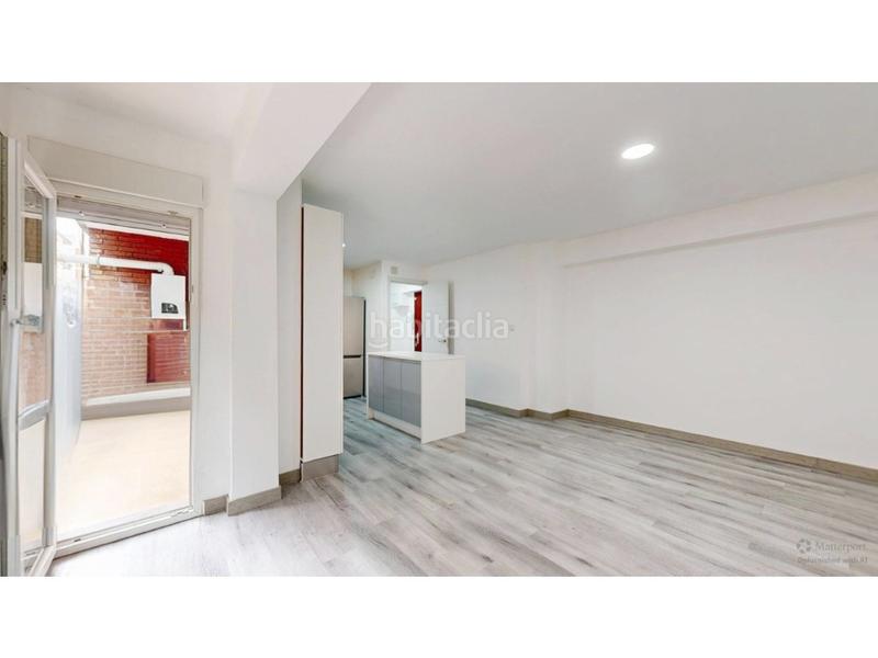 Foto 38527dcf-29c7-49a7-8741-845ceb53fb2d. Pis a Zona Avenida al Vedat Torrent