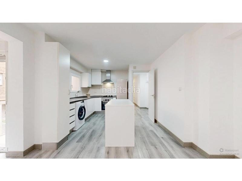 Foto c8875f82-39ca-432d-9f58-b4c49a277d76. Pis a Zona Avenida al Vedat Torrent