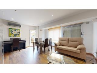 Etagenwohnung  Calle padre fernando alcina. Piso reformado de 3 dormitorios y dos baños