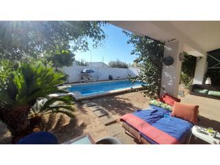 Maison à Entrepinos. Atención! oportunidad en la eliana vive en un chalet de ensueño,