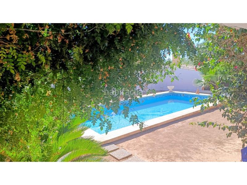 Foto 21251a17-3a44-4b41-92ff-adfb45e7f49d. Maison avec parking dans Entrepinos Eliana (l´)