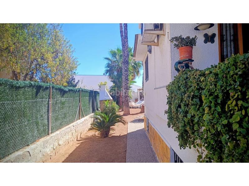 Foto 2c7773c8-3b3d-4435-9536-a8494d81279d. Maison avec parking dans Entrepinos Eliana (l´)