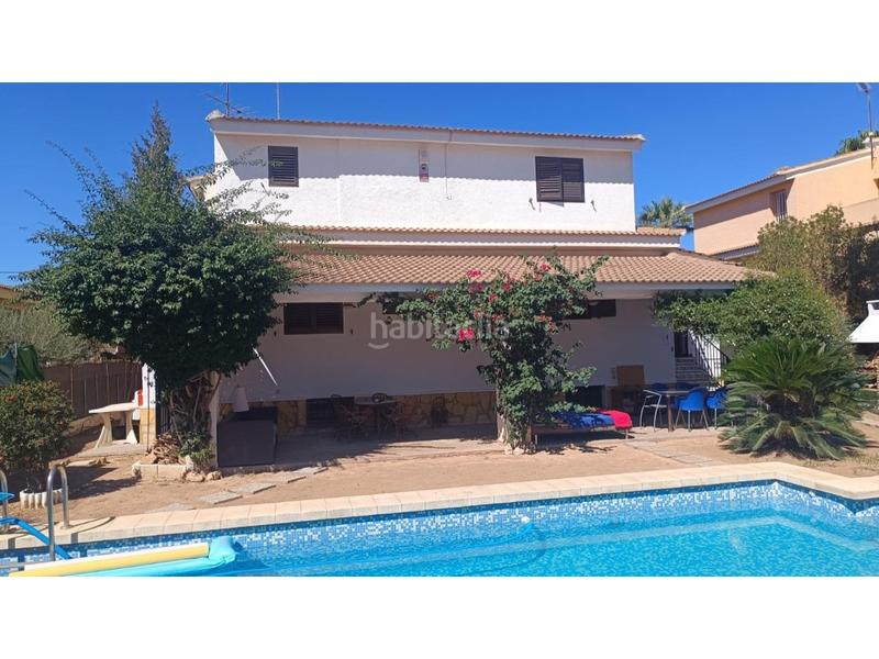 Foto 8231a5b5-2f91-4ff9-9cff-d6757f618d2e. Maison avec parking dans Entrepinos Eliana (l´)