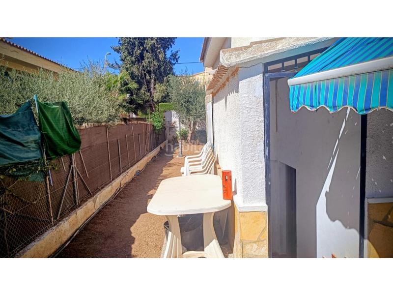 Foto f82aa45d-39d7-4dfe-a240-602172f9f999. Maison avec parking dans Entrepinos Eliana (l´)