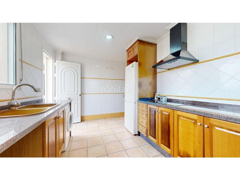 Foto 06d4543b-ae89-4769-9e6b-d836e239491e. Chalet con parcheggio in El Marenyet Cullera