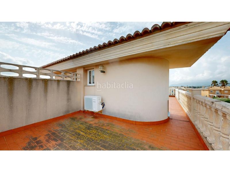 Foto 14197c00-1106-48bc-8734-ec8515ce1c2e. Chalet con parcheggio in El Marenyet Cullera