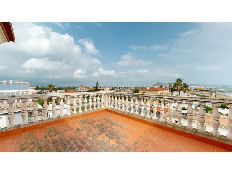 Foto 3ff7a9c6-9d66-4ac2-a768-a230fd59e25c. Chalet con parcheggio in El Marenyet Cullera