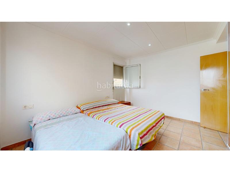 Foto 5f64e976-fed2-4e99-b20c-fe86c25f24cd. Chalet con parcheggio in El Marenyet Cullera