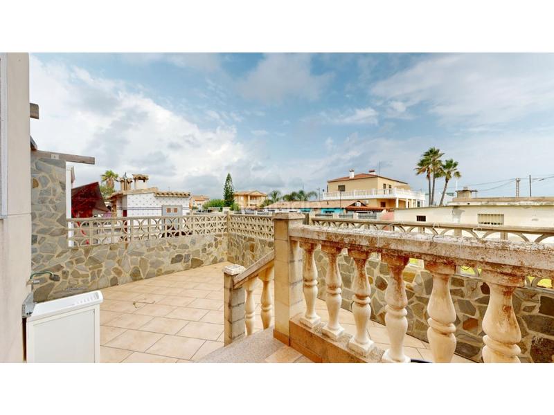 Foto 8bd6742b-14ef-4fba-a043-9708c5dfc469. Chalet con parcheggio in El Marenyet Cullera